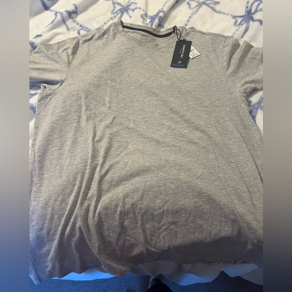 Kenneth Cole Men's Gray T-Shirt - Picture 1 of 4
